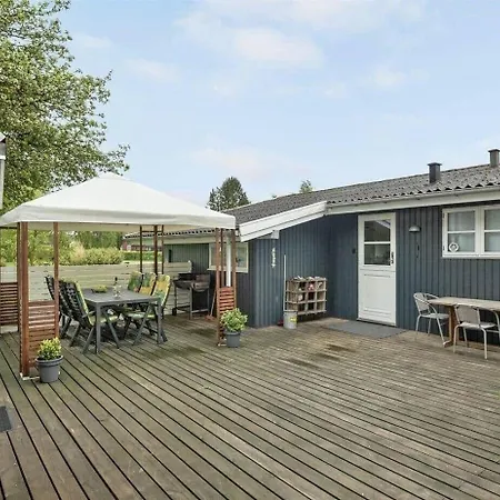 بيت للعطل Gemuetliches-ferienhaus-mit-niedlichem-anbau
